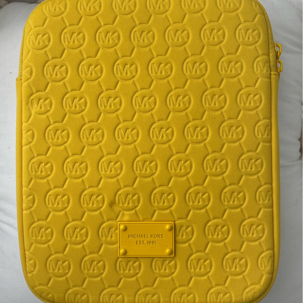 MK Michael Kors Neoprene iPad Tablet Sleeve Case Cover Yelow Embossed 8x10